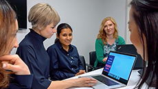 How digital confidence can help new Canadians